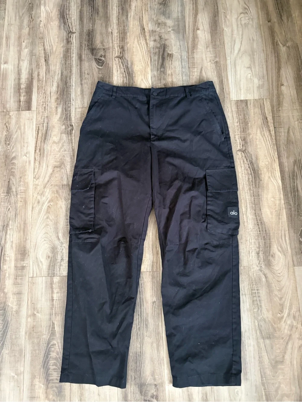 ALO Yoga Men's Cargo Ripstop Trouser Loose Straight Leg Fit